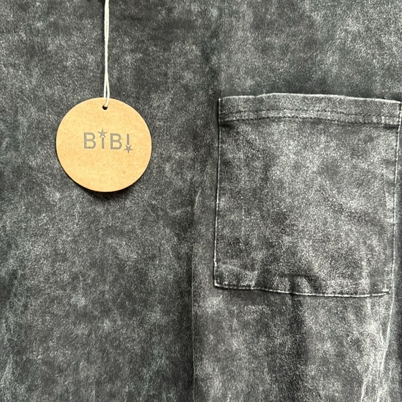 NWT BiBi Mineral Washed Charcoal Black Pocketed Top - Picture 7 of 8